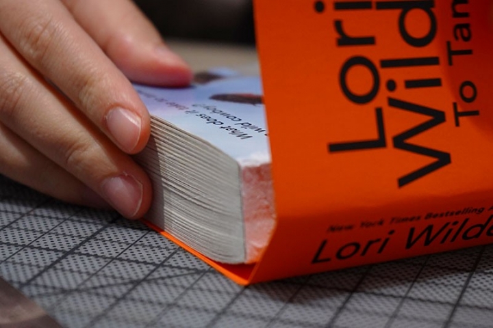 https://www.suejeongka.com/files/gimgs/th-7_51_Book Repair Lab_Chris Carr 002.jpg